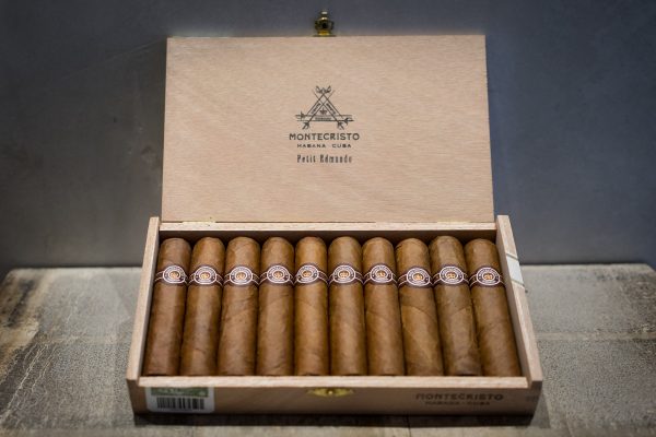 MONTECRISTO PETIT EDMUNDO CIGAR - Image 2