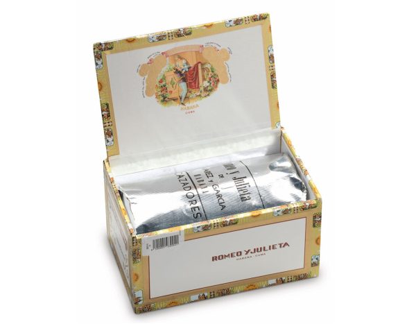 Romeo y Julieta Cazadores Cigar